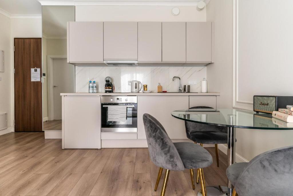 Mennica Residence By Golden Apartments Warschau Buitenkant foto