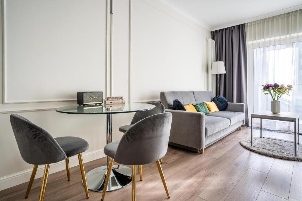 Mennica Residence By Golden Apartments Warschau Buitenkant foto